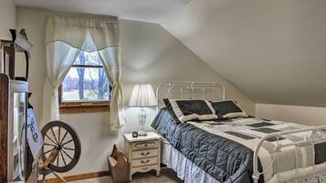 Rumah (5 Bedrooms) | 5 kamar tidur, setrika/meja setrika, dan seprai linen