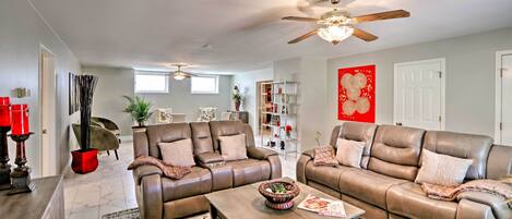 House (4 Bedrooms) | Front of property