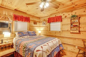 House (3 Bedrooms) | Interior - Cozy Tellico Plains Cabin w/ Large Mountain Creek! (Tellico Plains)