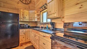 House (1 Bedroom) | Interior