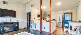 Arkansas Vacation Rental < 1 Mi to Norfork Lake