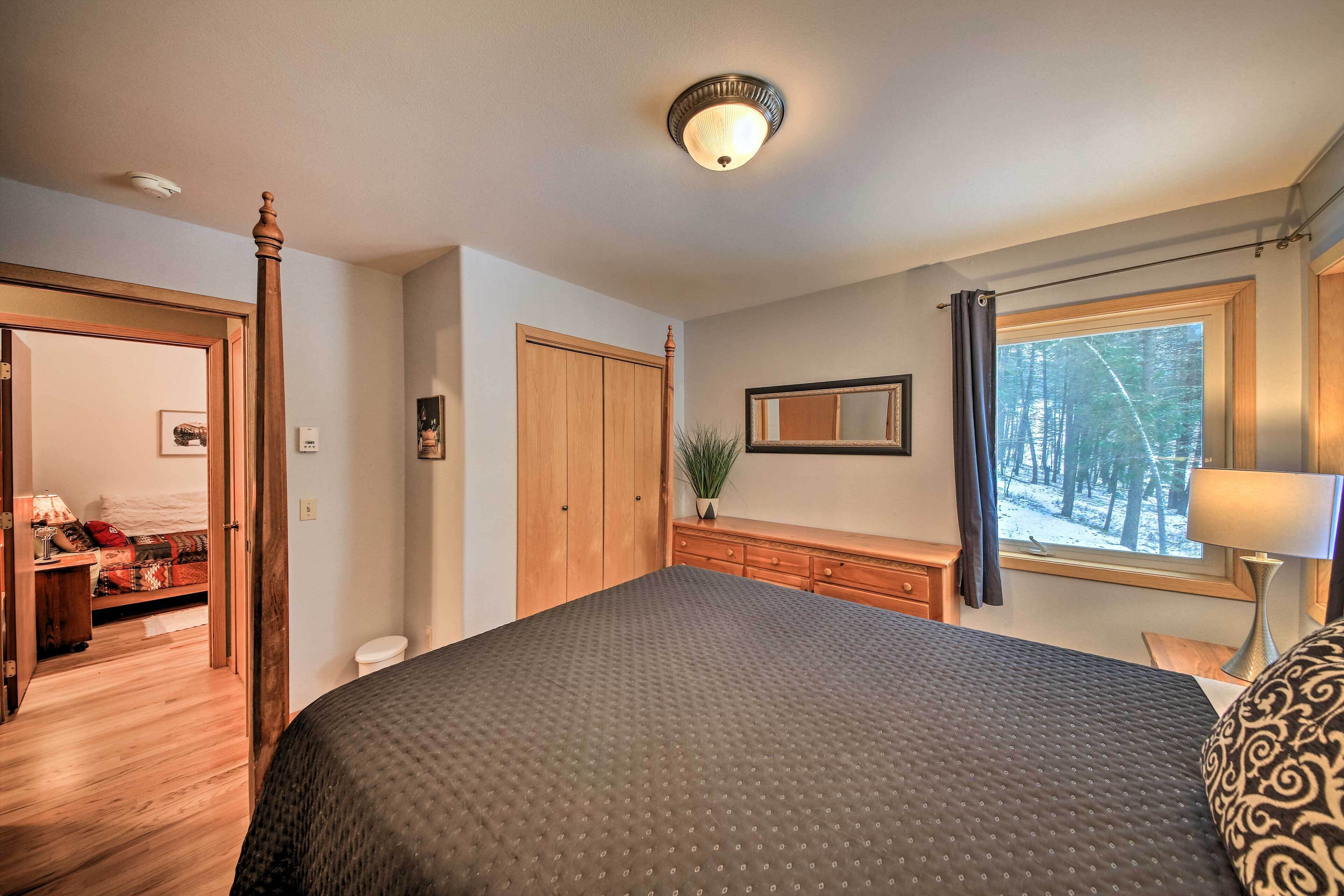 House (3 Bedrooms) | Interior