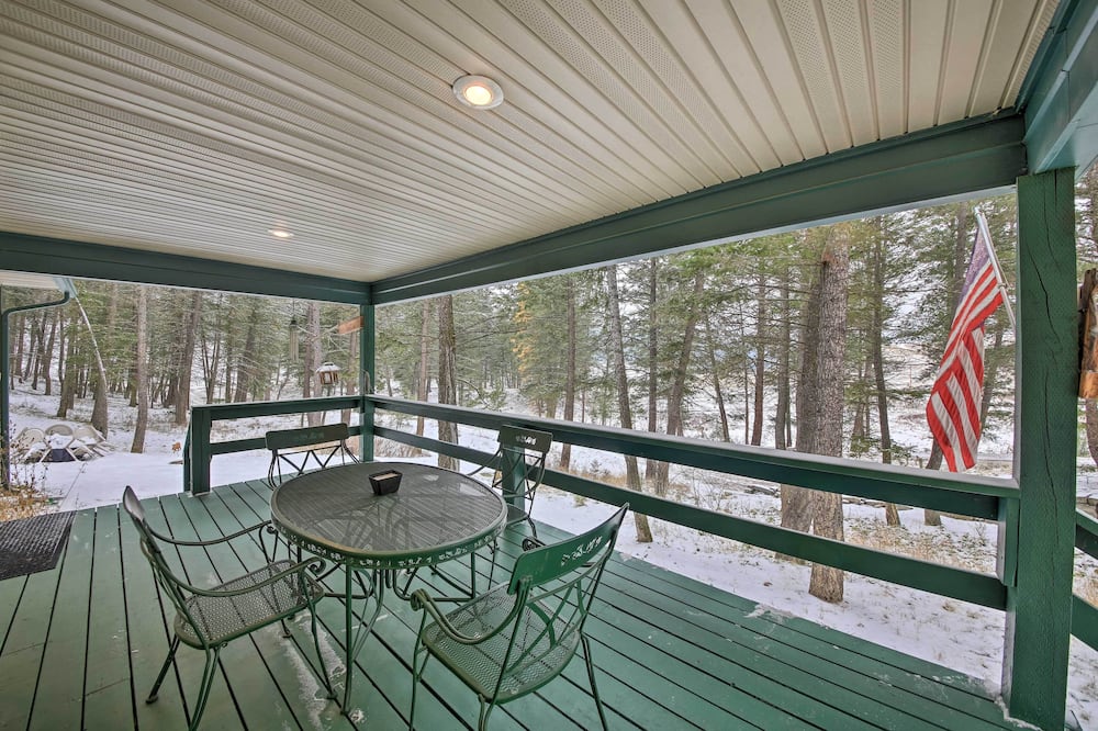 Montana Home on 5 Acres: Near Lake Koocanusa! - Grasmere