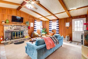House (4 Bedrooms) | Interior