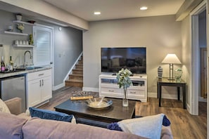 Apartment (0 Bedroom) | Interior