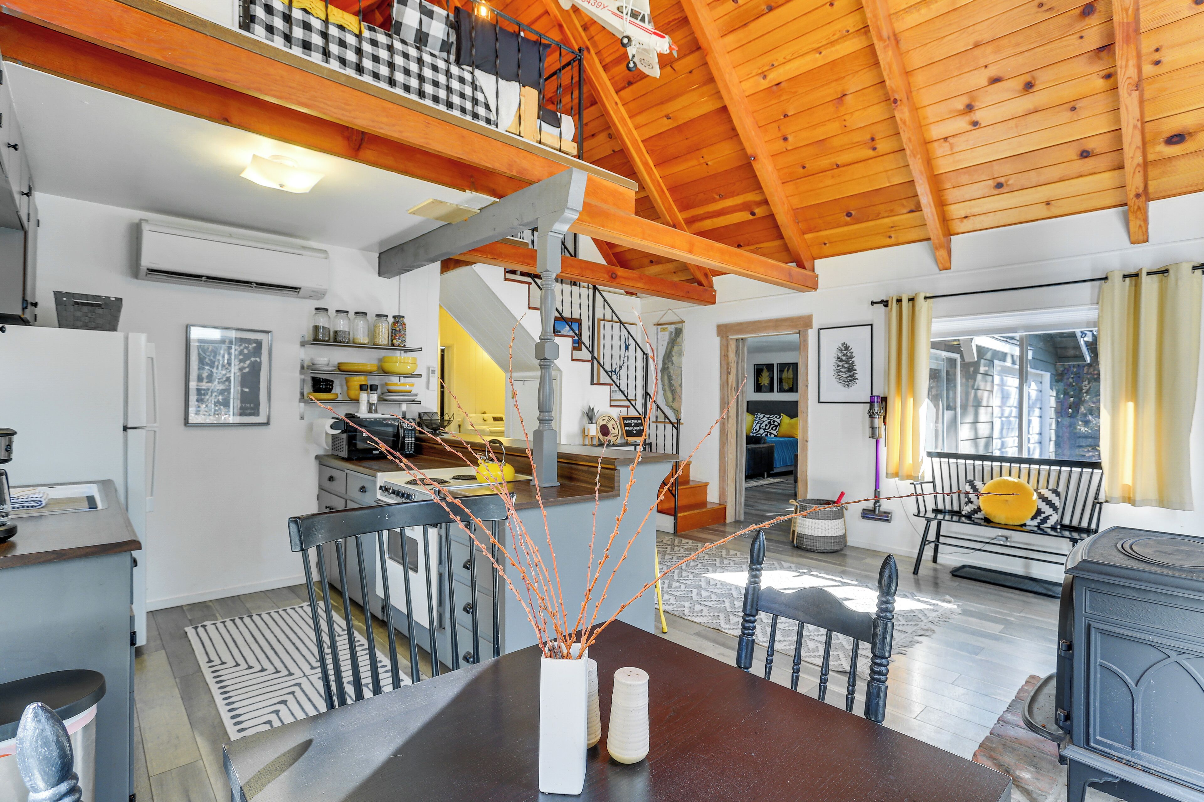 المنشأة من الداخل