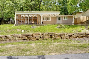 Interior - Ozarks Family Retreat w/ Beaver Lake Access! (Garfield)