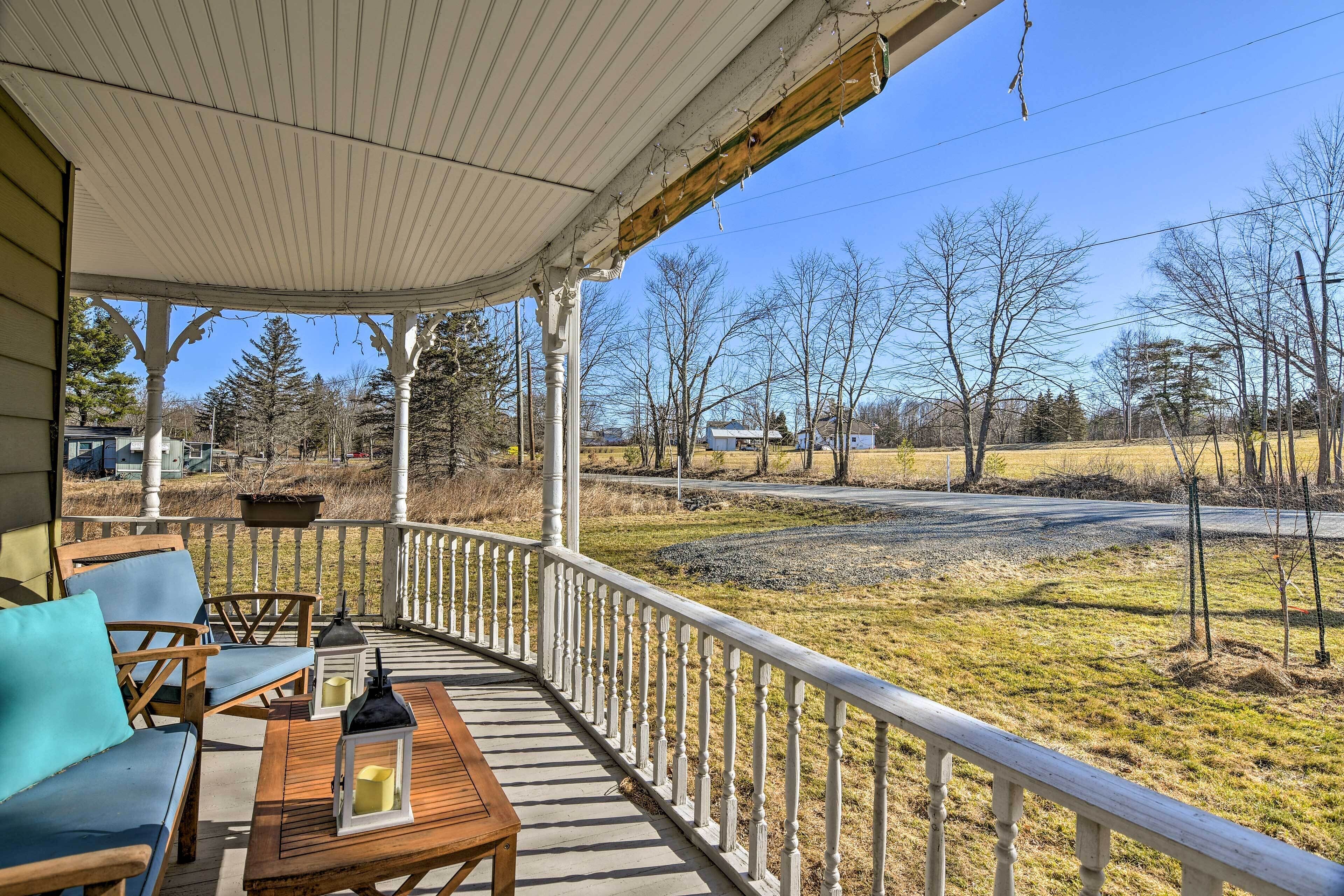 Narrowsburg Farmhouse Hideaway on 2 Acres w/ Pond!