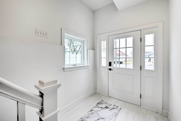 Interior - New Townhome < Half Mi to Beach! (North Wildwood)