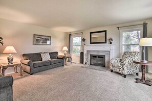 House (5 Bedrooms) | Interior