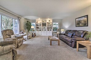 House (5 Bedrooms) | Interior