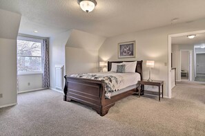 House (5 Bedrooms) | Interior