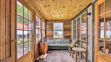 Rumah (4 Bedrooms) | Interior