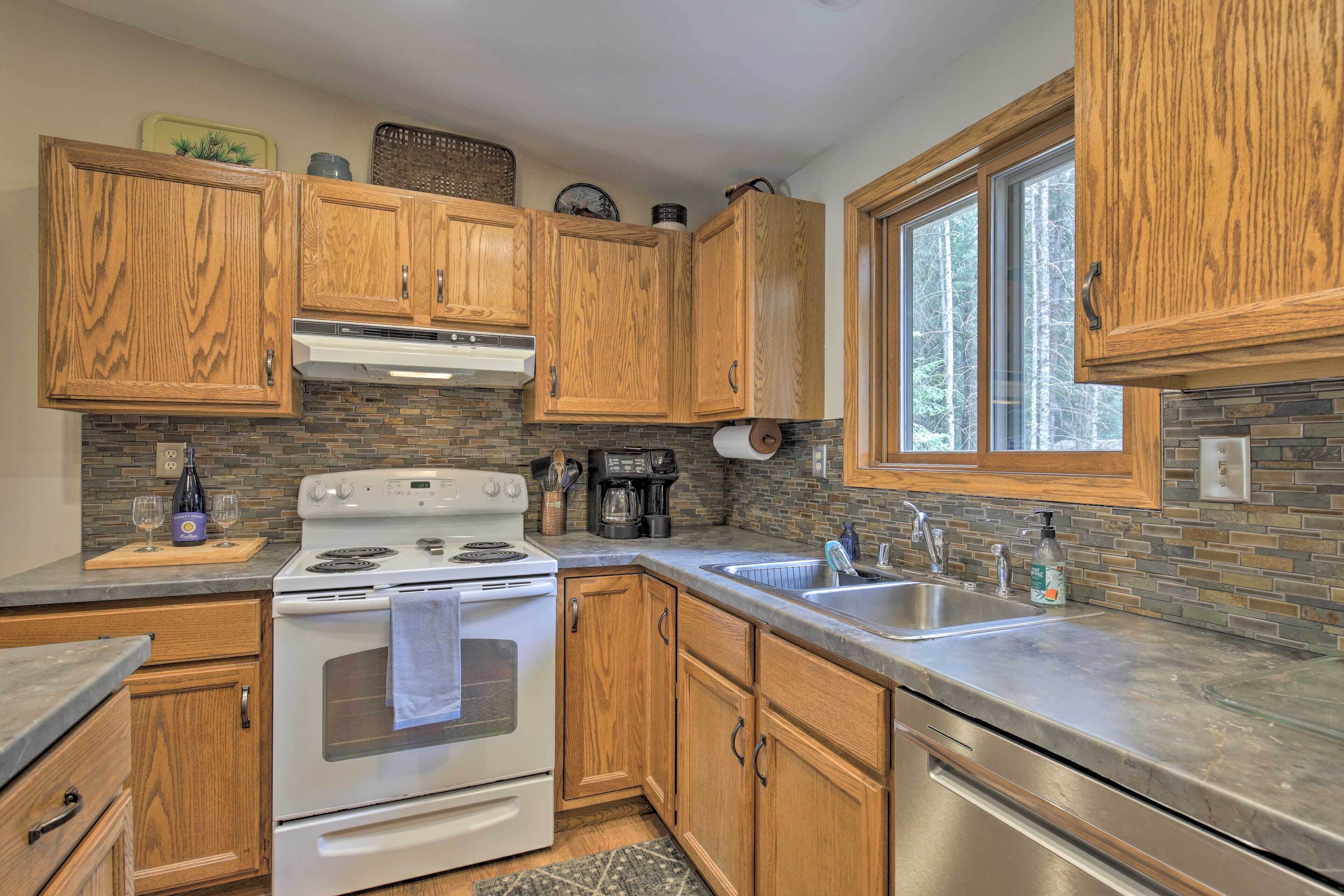 House (3 Bedrooms) | Interior