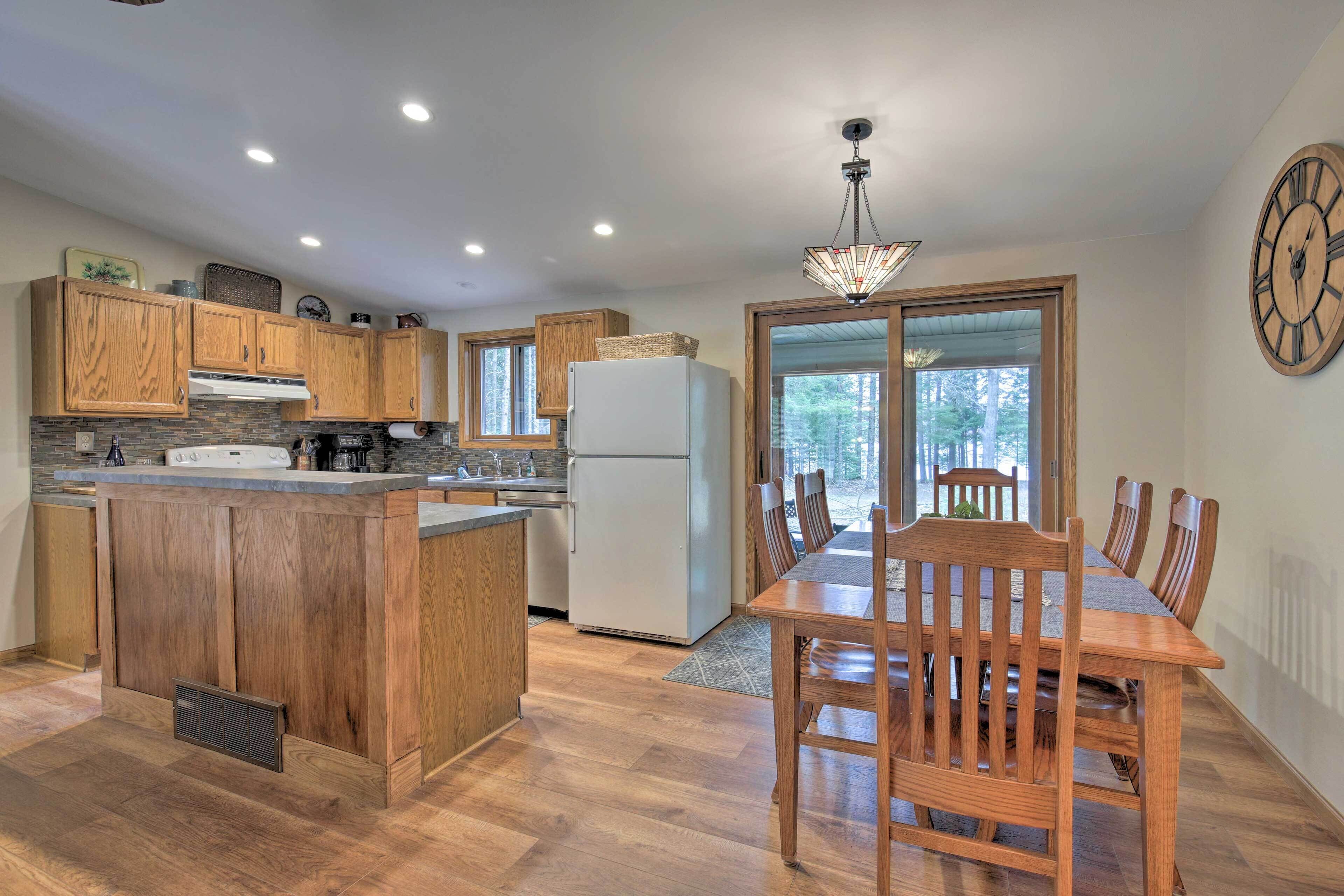 House (3 Bedrooms) | Interior