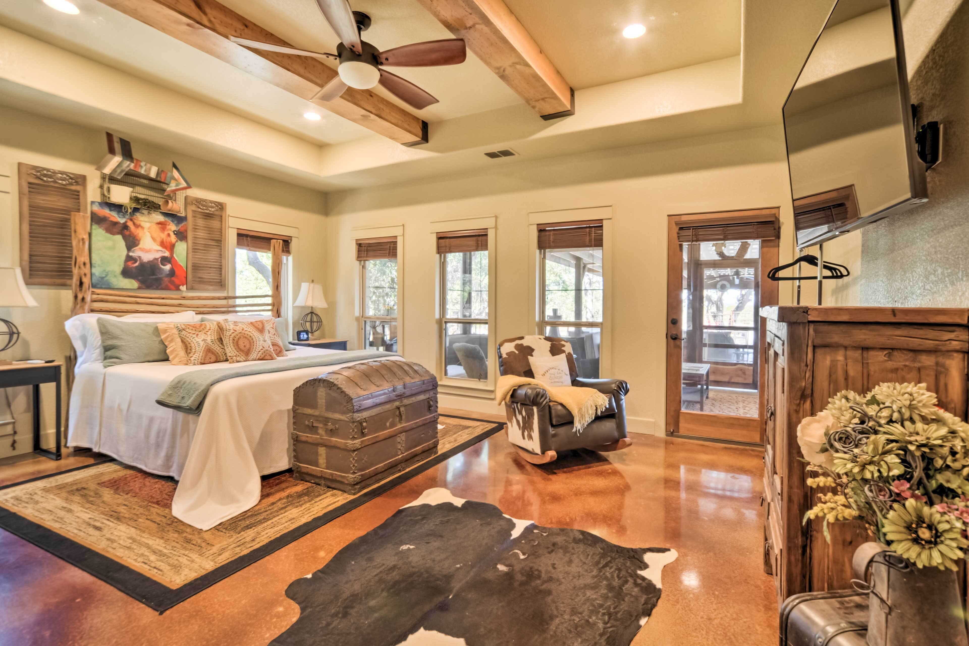 House (3 Bedrooms) | Interior