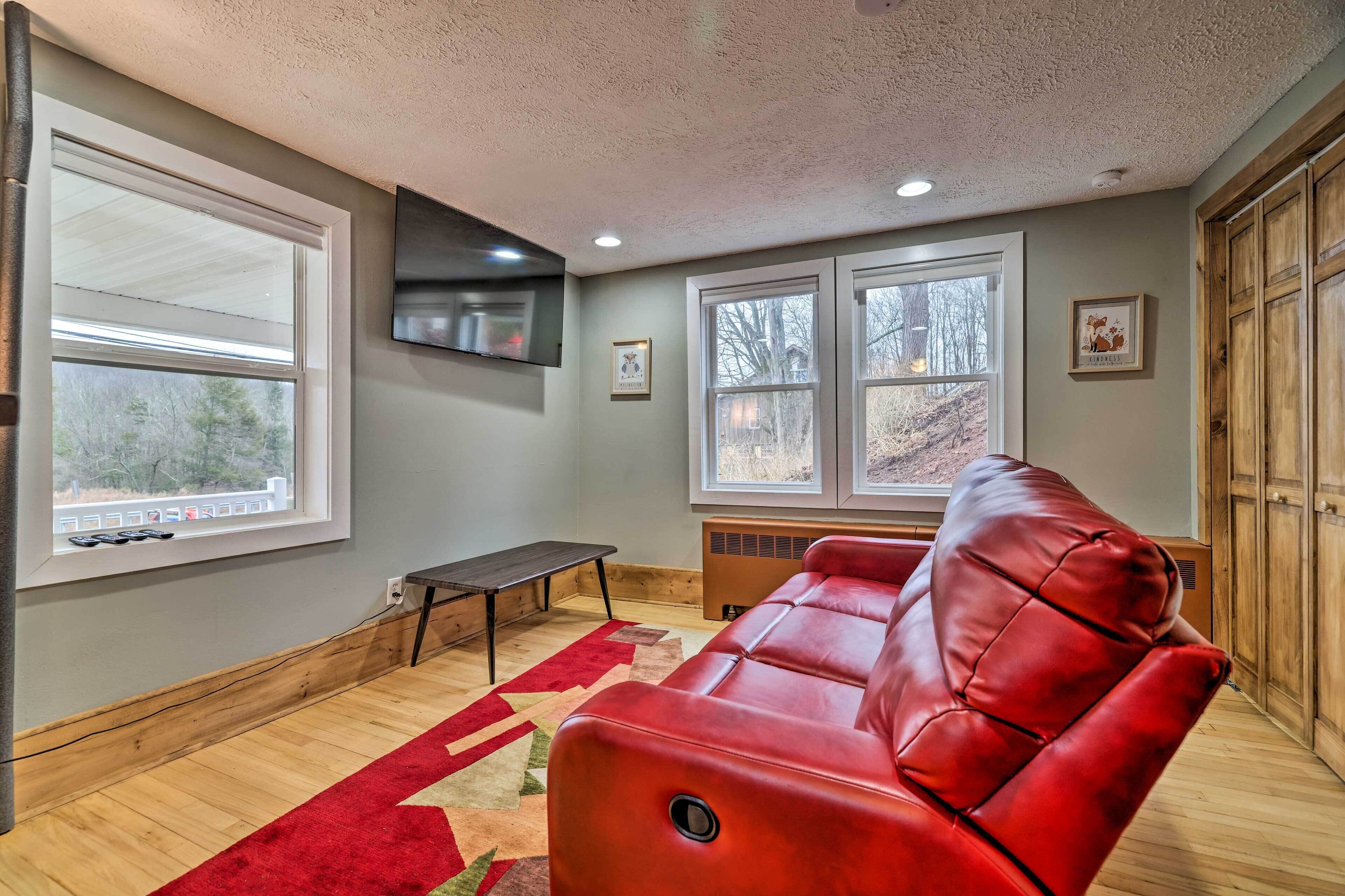 Renovated Scotrun Rental < 5 Mi From Skiing!