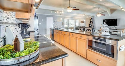Secluded Avinger Home w/ Lake Access!