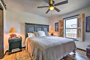 Apartment (2 Bedrooms) | Interior - 4 Mi to Dtwn: Rustic Fort Worth Apt (Fort Worth)