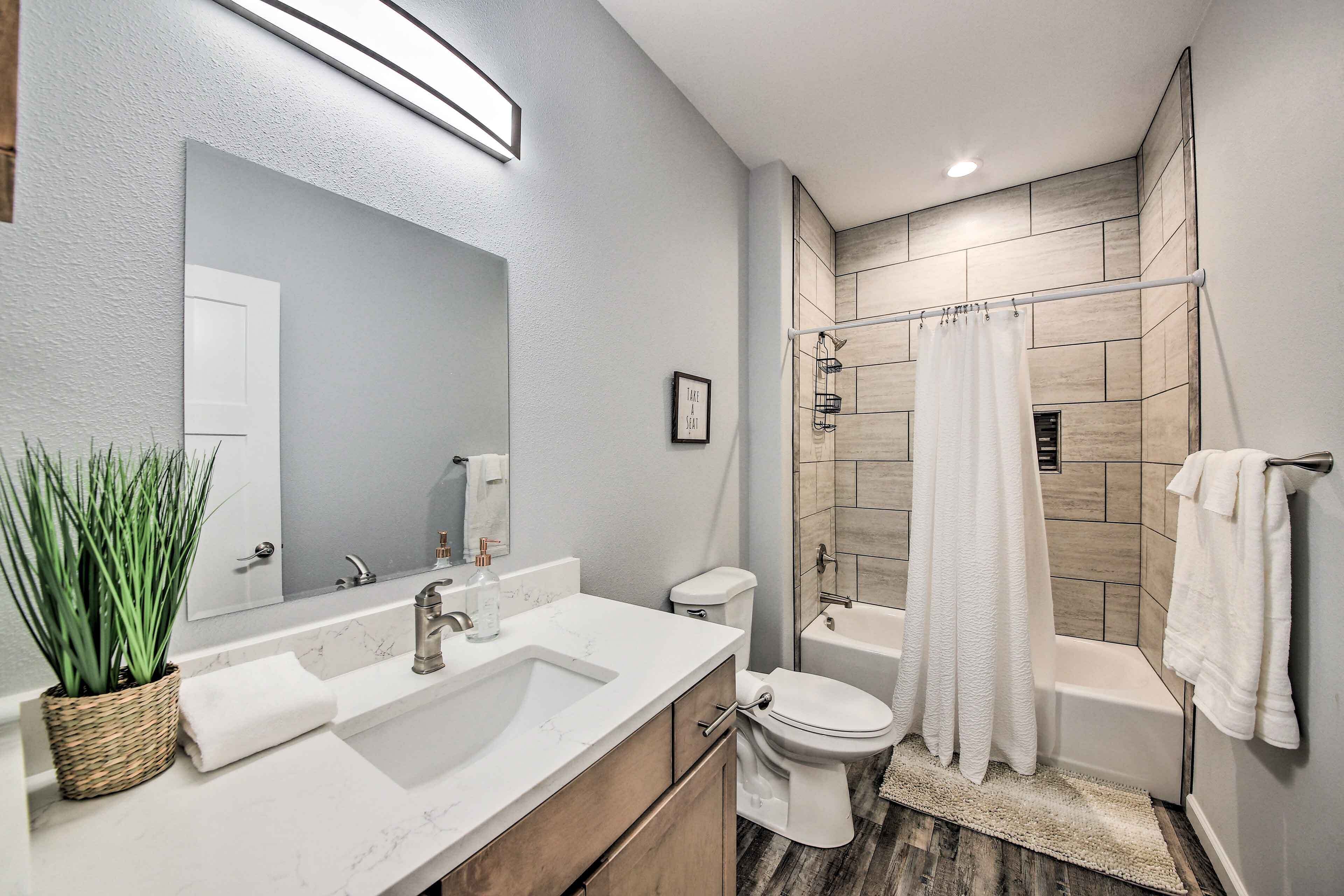 Sandpoint Haven < 3 Mi to Lake Pend Oreille!