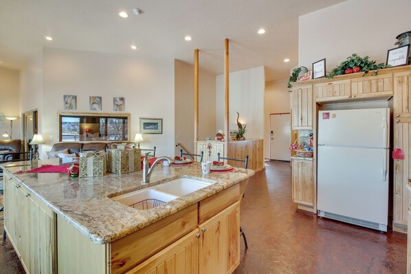 House (2 Bedrooms) | Interior