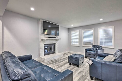 Modesto Home w/ Deck - 2 Mi to Vintage Faire Mall