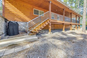 House (3 Bedrooms) | Interior - Ruidoso Cabin w/ Patio - Walk to Midtown! (Ruidoso)