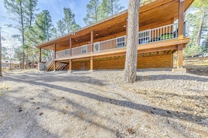 House (3 Bedrooms) | Front of property - Ruidoso Cabin w/ Patio - Walk to Midtown! (Ruidoso)