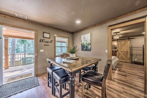 House (3 Bedrooms) | Interior - Ruidoso Cabin w/ Patio - Walk to Midtown! (Ruidoso)