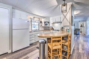 House (2 Bedrooms) | Interior - Quiet Cloudcroft Cabin w/ Porch + Gas Grill! (Cloudcroft)