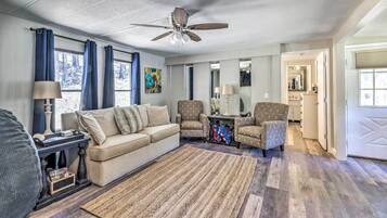 House (2 Bedrooms) | Front of property