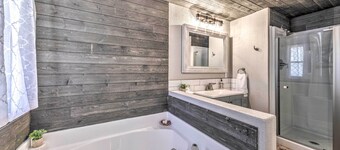 Quiet Cloudcroft Cabin w/ Porch + Gas Grill!