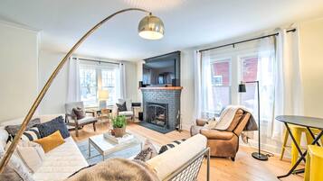 House (2 Bedrooms) | Front of property