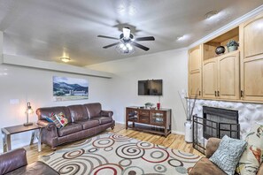 House (3 Bedrooms) | Interior - Riverton Home w/ Gas Grill & Private Deck! (Riverton)