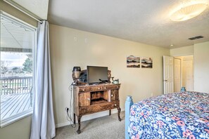 House (3 Bedrooms) | Interior - Riverton Home w/ Gas Grill & Private Deck! (Riverton)