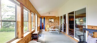 Shorefront House w/ Views, 14 Mi to Acadia NP