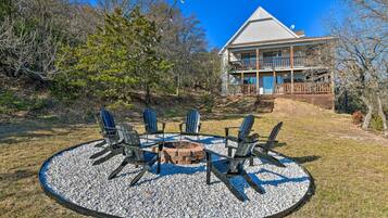 House (4 Bedrooms) | Property grounds