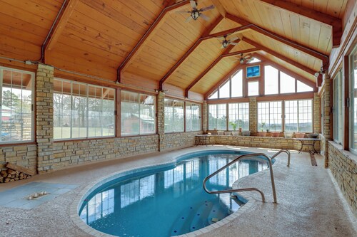 Mountain Views + Shared Pool: Ozarks Family Home