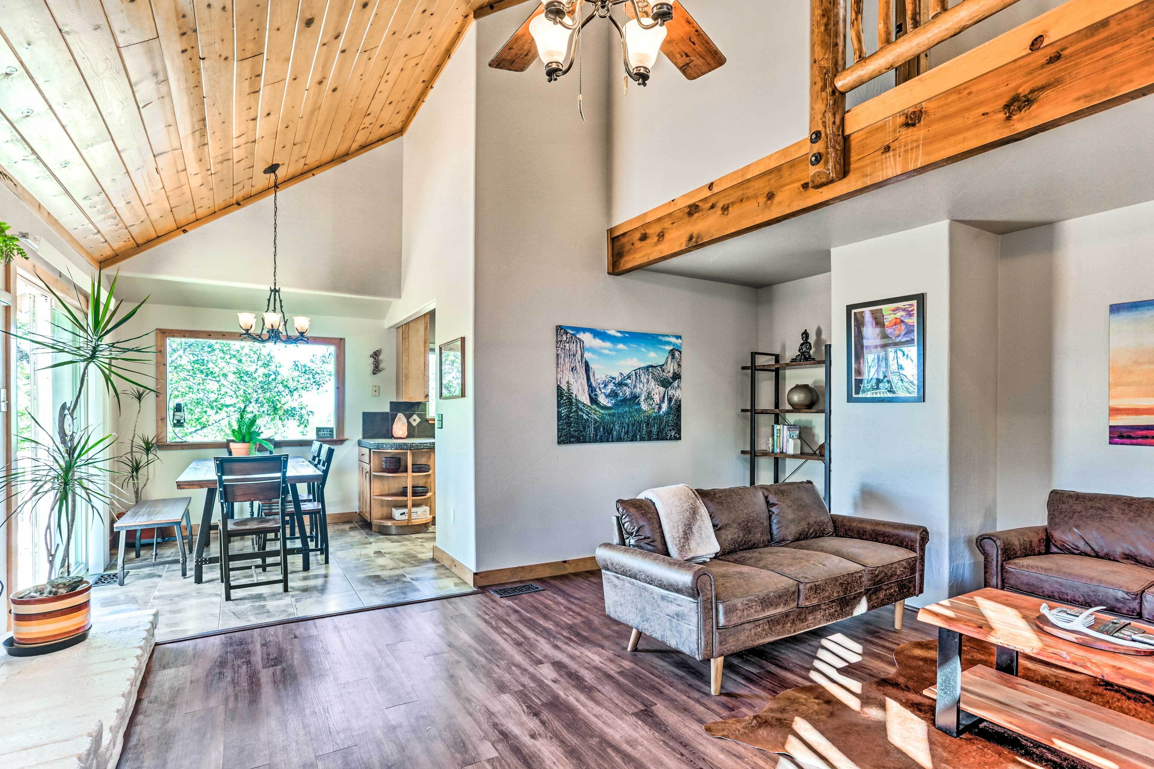Spacious Home: Gateway to Bass Lake & Yosemite!