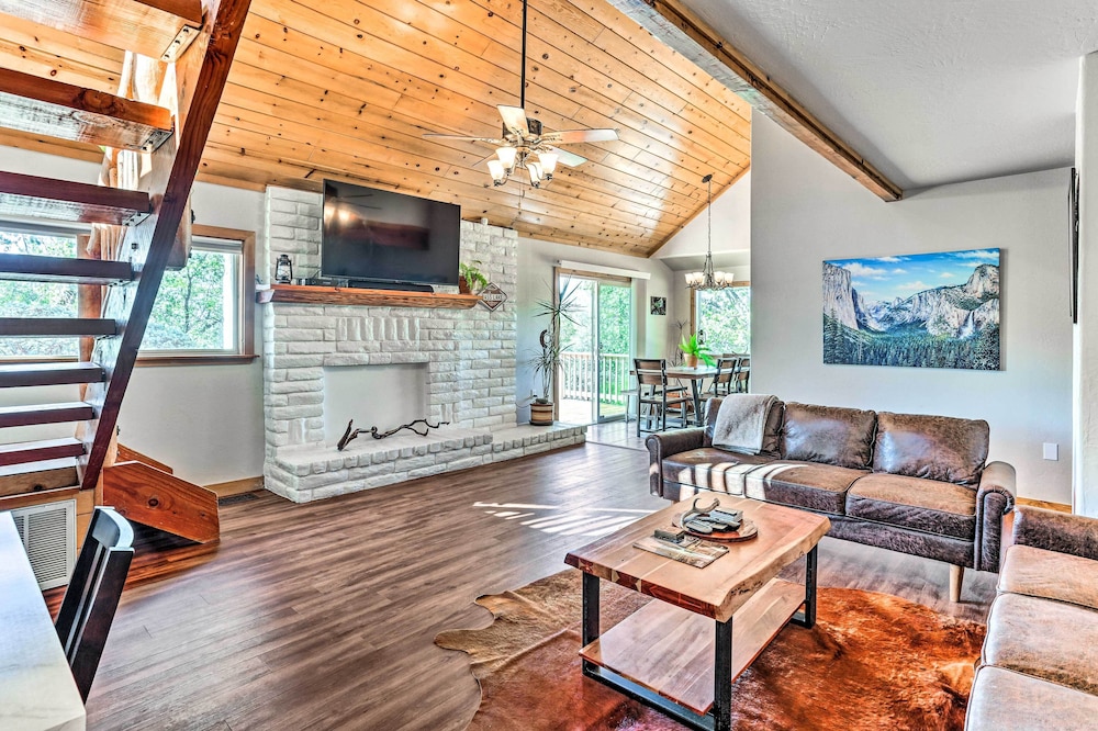 Spacious Home: Gateway to Bass Lake & Yosemite!