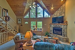 House (3 Bedrooms) | Interior - Spacious Maggie Valley Cabin w/ Hot Tub & MTN View (Maggie Valley)