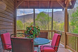 House (3 Bedrooms) | Interior - Spacious Maggie Valley Cabin w/ Hot Tub & MTN View (Maggie Valley)