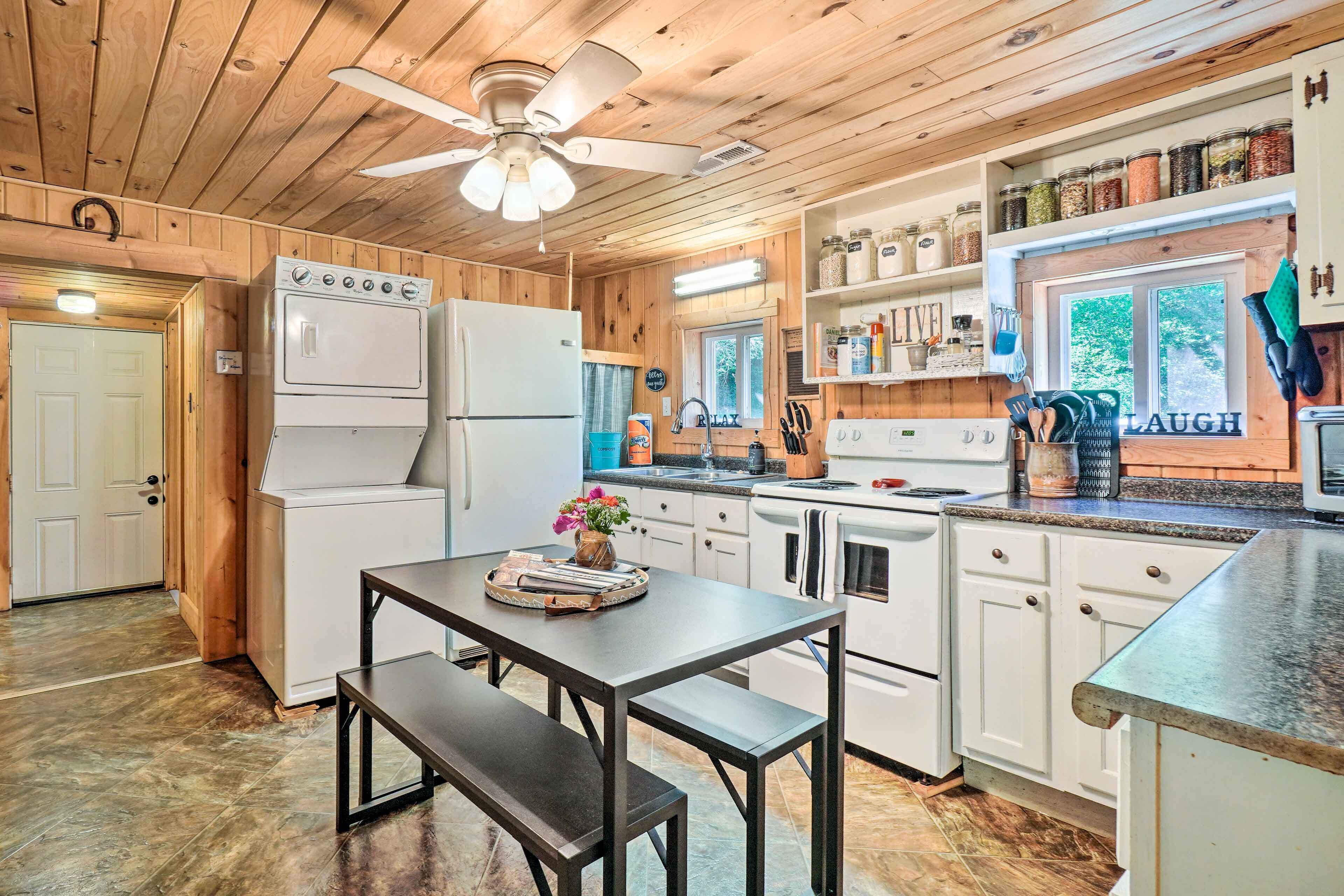 House (2 Bedrooms) | Interior