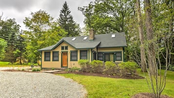 House (4 Bedrooms) | Front of property