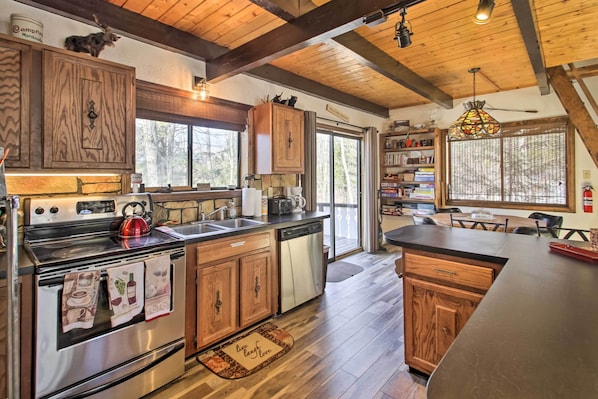 House (3 Bedrooms) | Interior