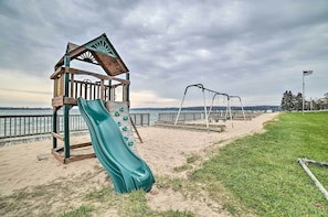 Apartment (1 Bedroom) | Interior - Updated Onekama Resort Condo on Portage Lake! (Onekama)