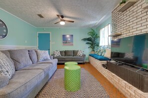 House (4 Bedrooms) | Interior