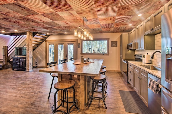 House (2 Bedrooms) | Interior