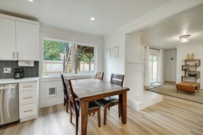 Talo (4 Bedrooms) | Sisätilat