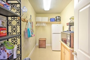 Apartment (1 Bedroom) | Interior